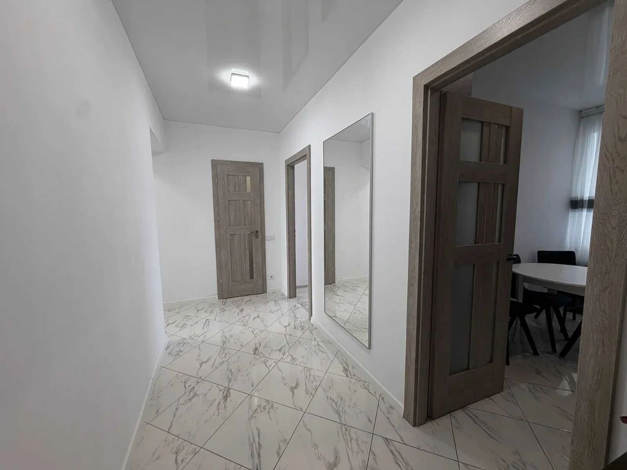 Great! View 2-bedroom apartment, ready to live in, renovated