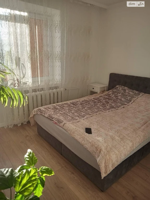 Long-Term Rental Apartment, Peretrotvneve