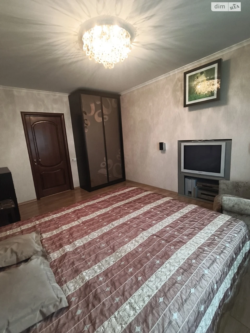 Long-Term Rental Apartment, Pociaky