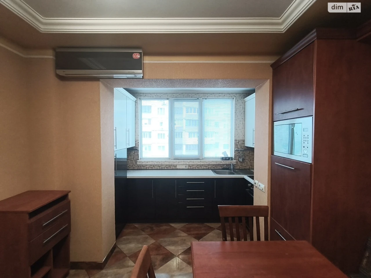 Long-Term Rental Apartment, Pociaky