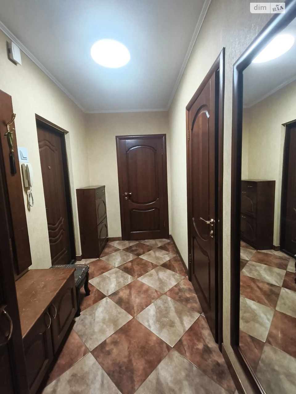 Long-Term Rental Apartment, Pociaky
