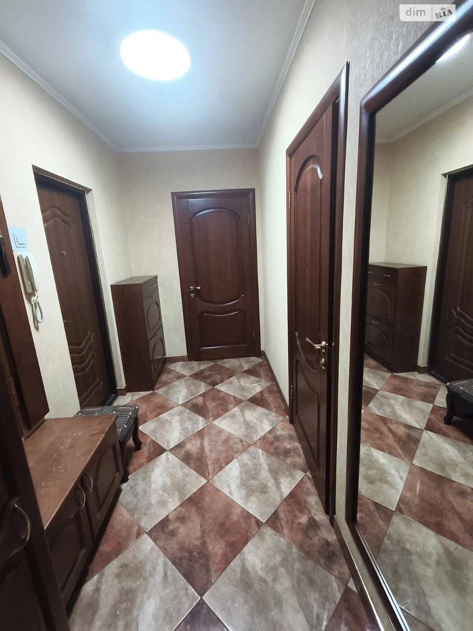 Long-Term Rental Apartment, Pociaky