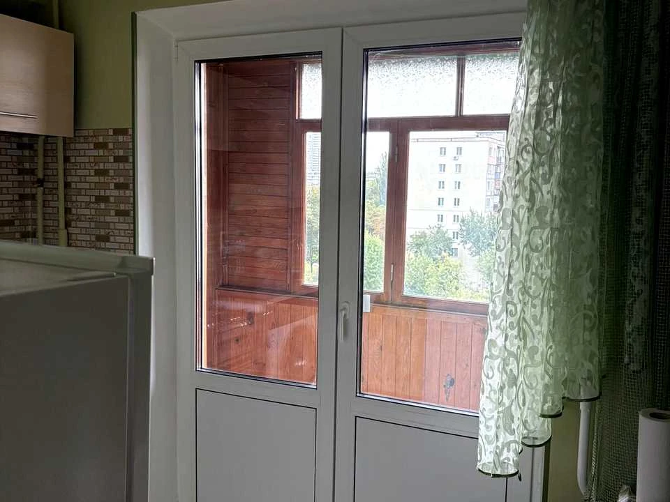 Apartment. Kyiv, Lisonyi Prospect.