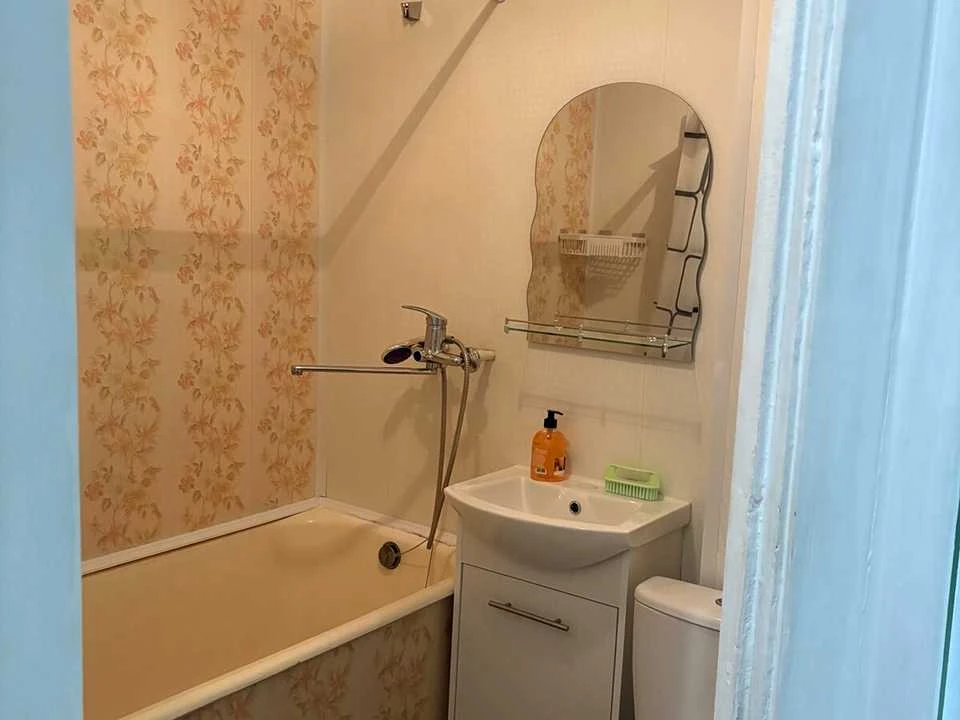 Apartment. Kyiv, Lisonyi Prospect.