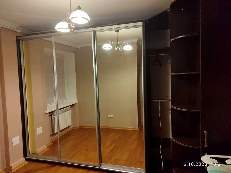 Apartment. Academic Navashyna Street, Kyiv