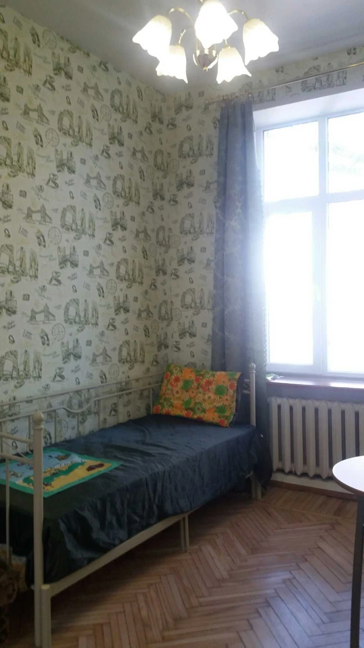 Продаж 3 кім квартири Руставелі , в центрі , біля метро, Печ