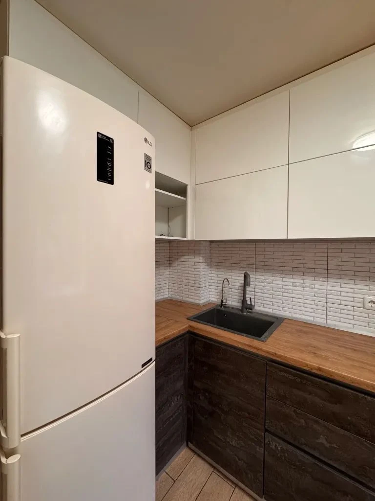 Продається 3-кімнатна квартира, в районі Калинова