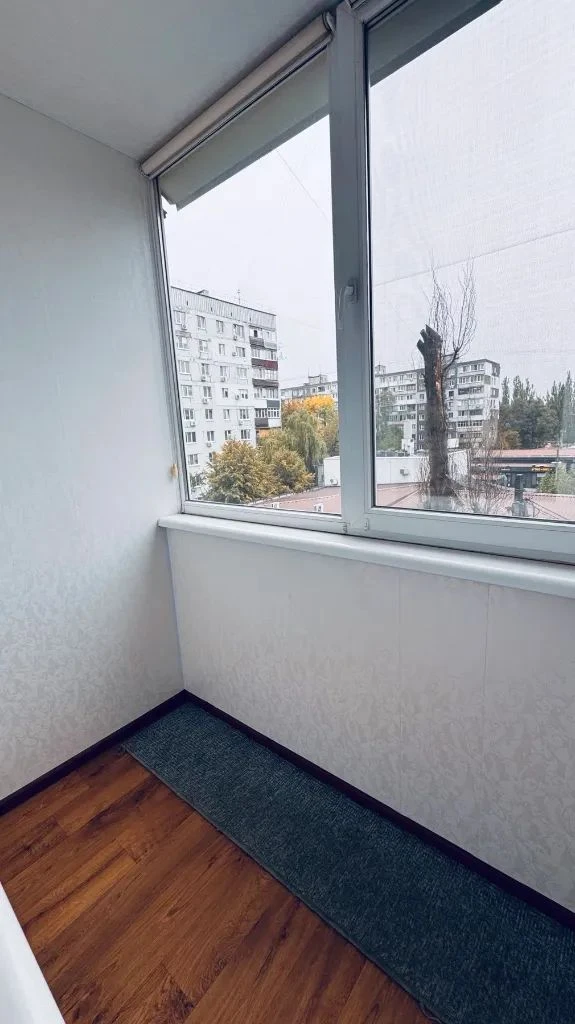 Продається 3-кімнатна квартира, в районі Калинова