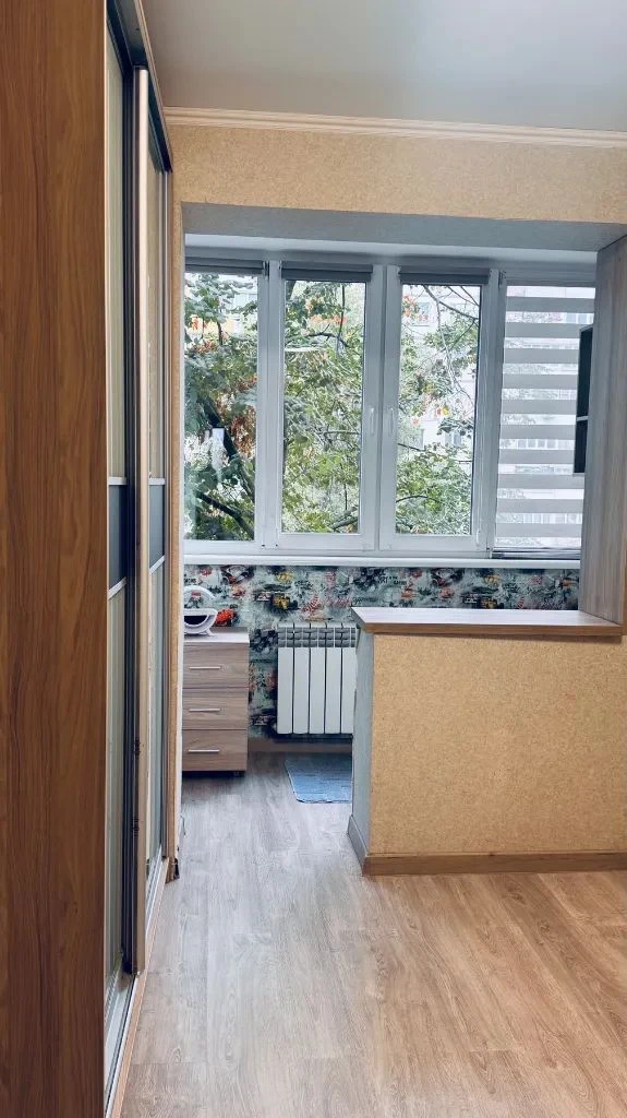 Продається 3-кімнатна квартира, в районі Калинова