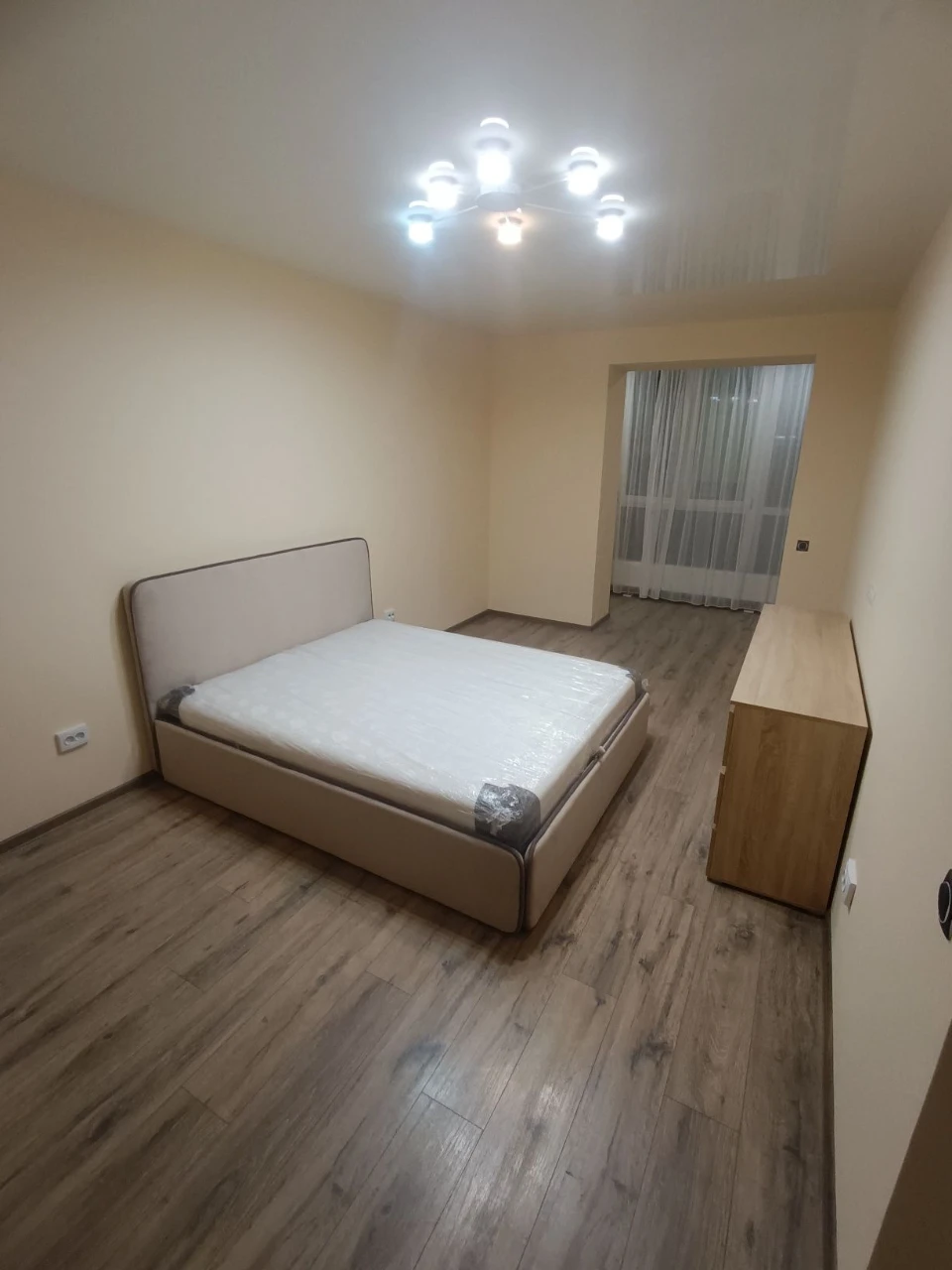 For sale: 3 km apartment!!