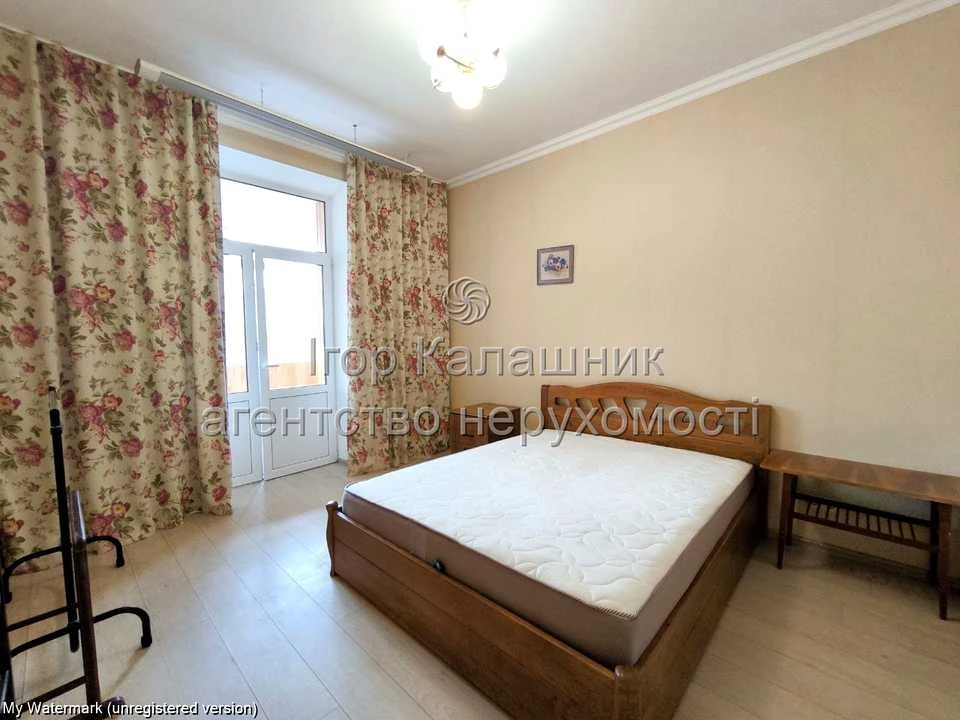 Apartment. Ivan Svetlichnogo Street, Kyiv