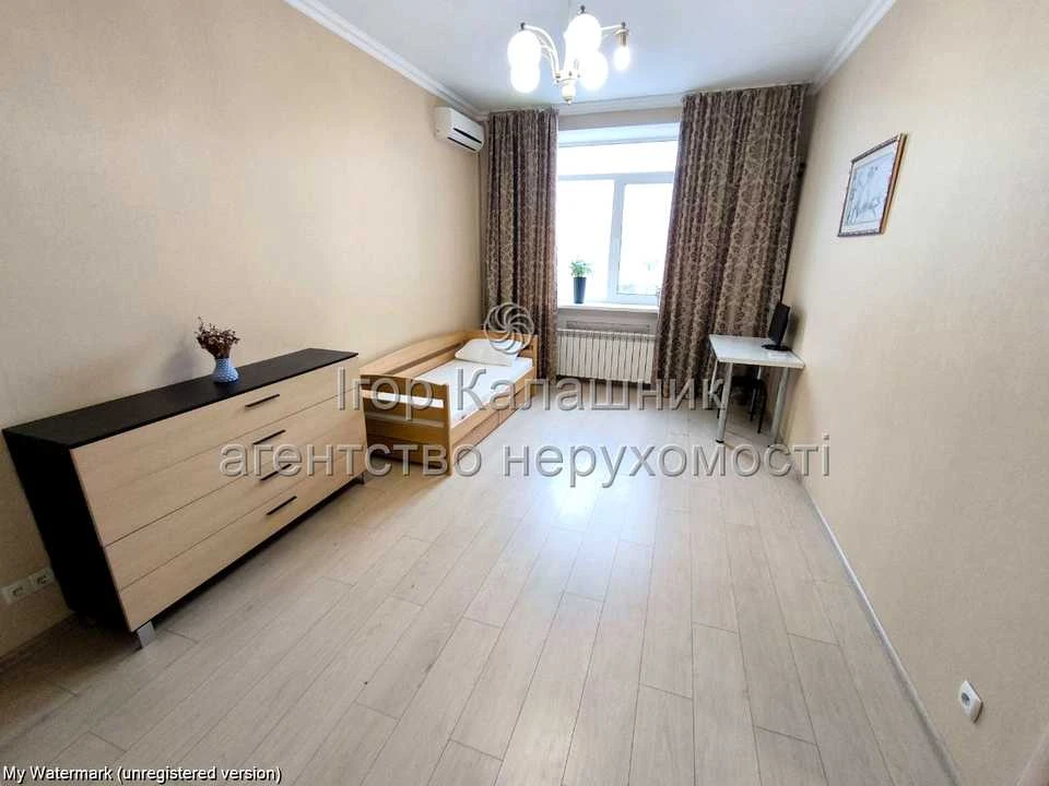 Apartment. Ivan Svetlichnogo Street, Kyiv