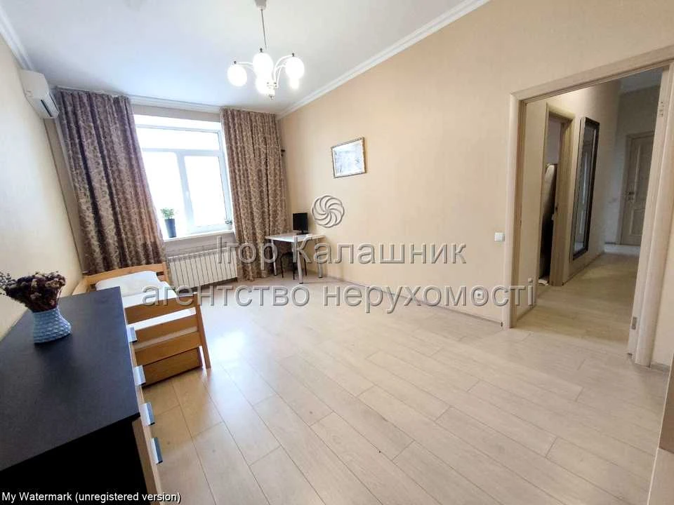 Apartment. Ivan Svetlichnogo Street, Kyiv
