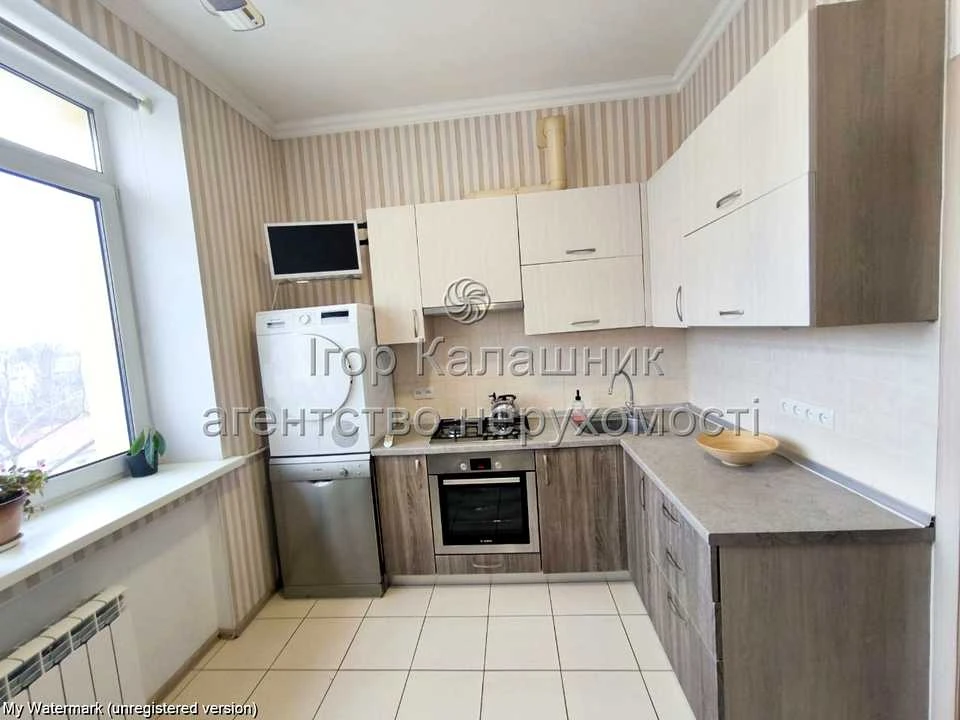 Apartment. Ivan Svetlichnogo Street, Kyiv