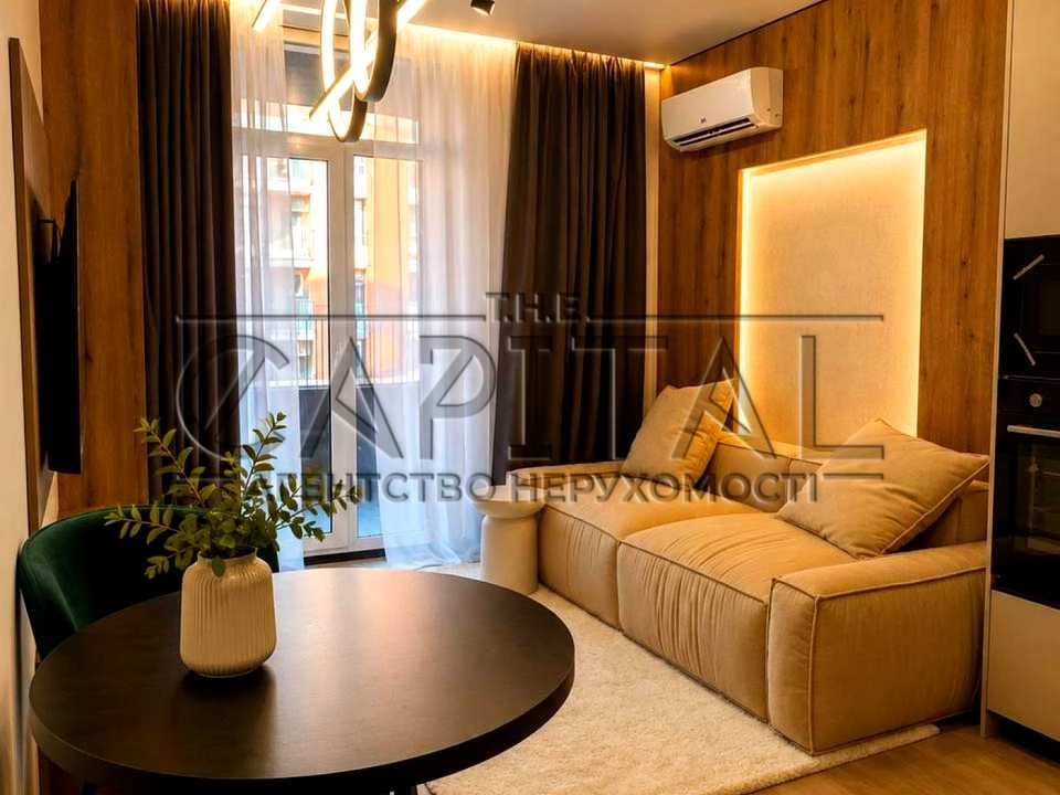 Apartment. Kyiv, Rodyny Kistiakivs'ka Street