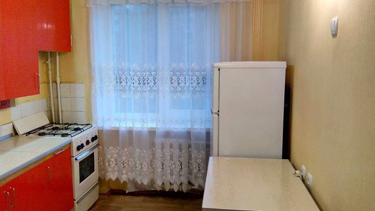 Сдам долгосрочно 1-к квартиру Киев, Днепровский, Андрея Малы