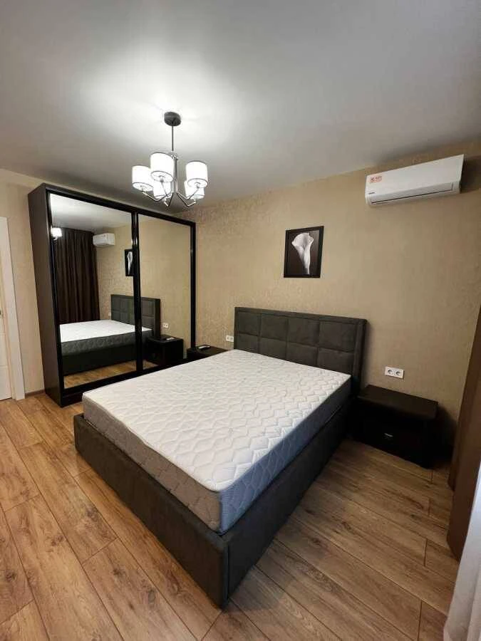 For Rent Long Term 2-Bedroom Apartment, Kyiv, Шевченковский, Berest