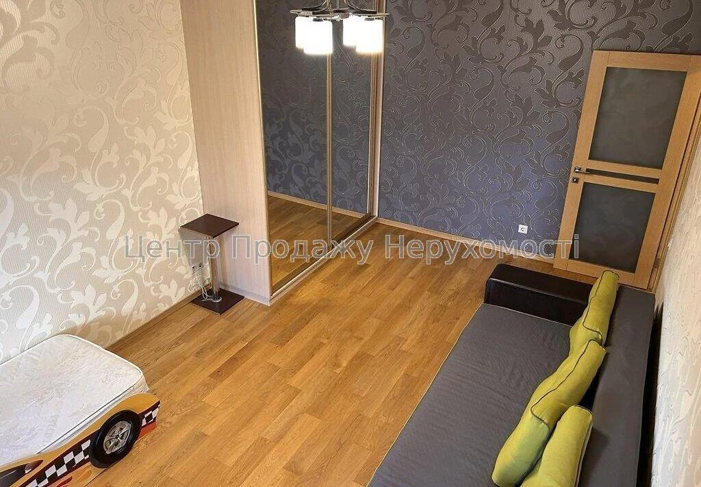 Продажа 1-комнатной квартиры, 5-й этаж из 10, 38 м², Киев – отличный