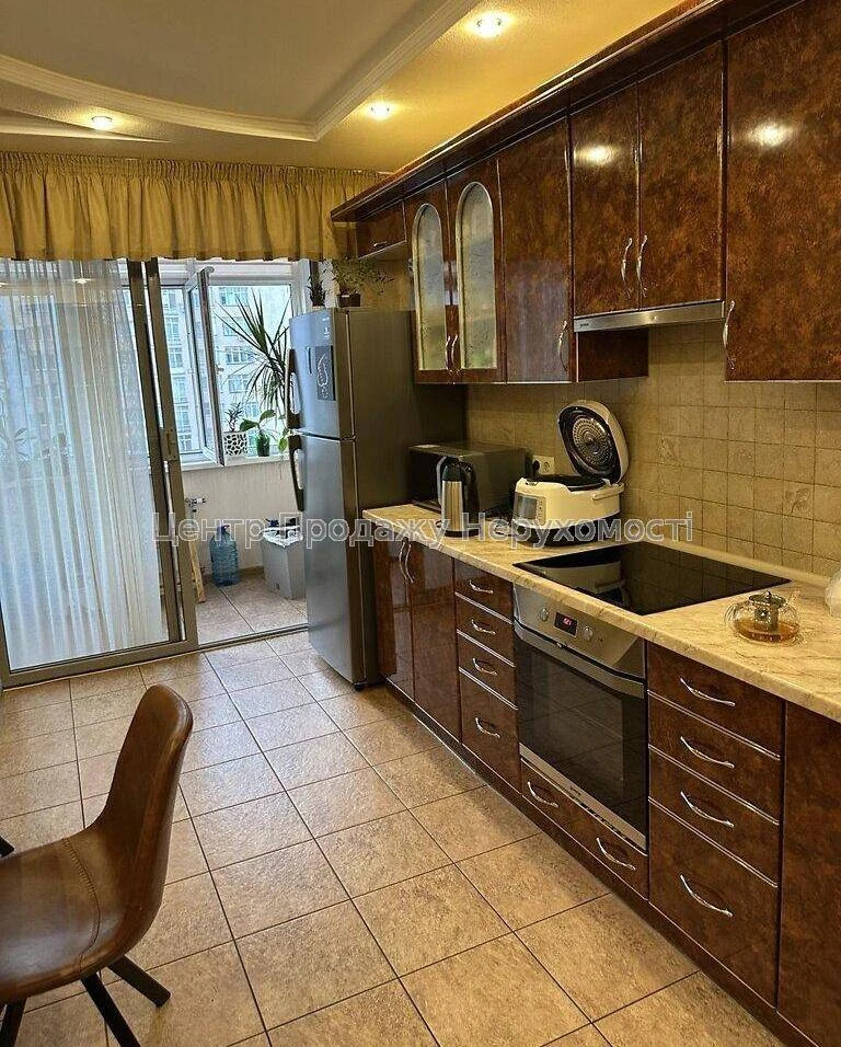 Sale of a 3-bedroom apartment 102. 3 sq.m. in ЖК Liko-Grad, Kyiv, 6/16