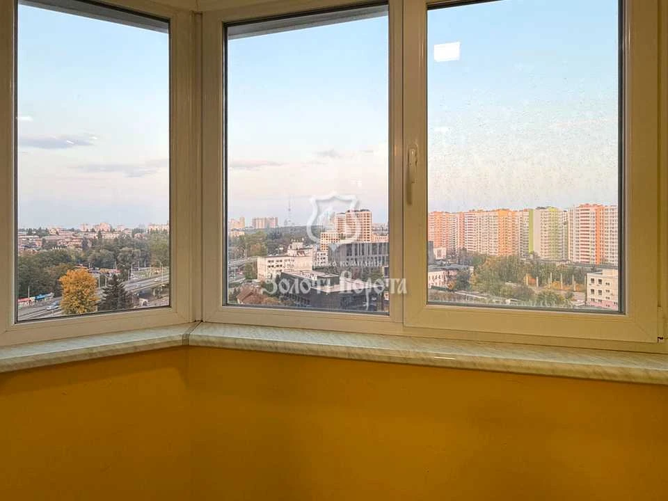 Apartment. Brestsky Prospect, Kyiv