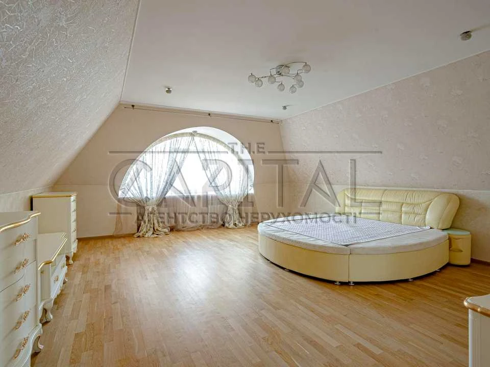 House. Bereznevy Pro. Kyiv