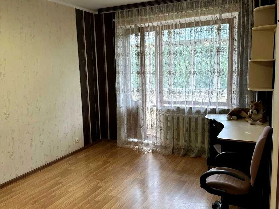 Квартира. Рівне, вулиця Євгена Коновальця