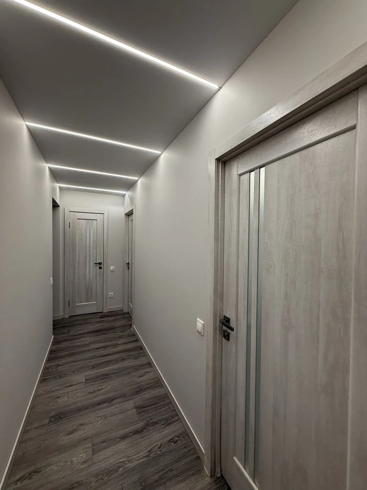 Продається 3-кімнатна квартира, вулиця Злуки