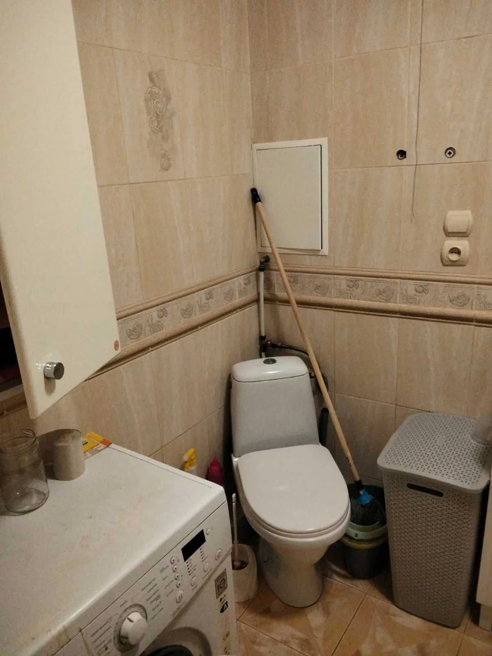Продажа квартиры в Коломийске (Львов). 3 комнаты, кирпич. Возможна