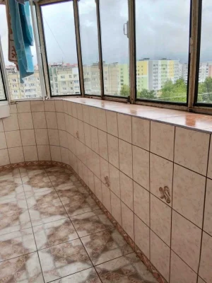 Продажа квартиры в Коломийске (Львов). 3 комнаты, кирпич. Возможна