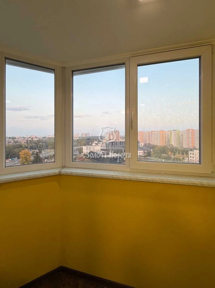 1-bedroom Apartment, Good Condition. Берестейський Avenue, 71A, Halayani