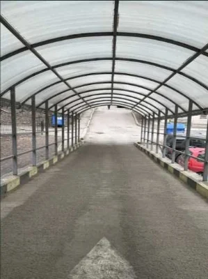 Parking, Topoleva Street.