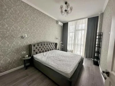 Квартира. Київ, Предславинська вул.