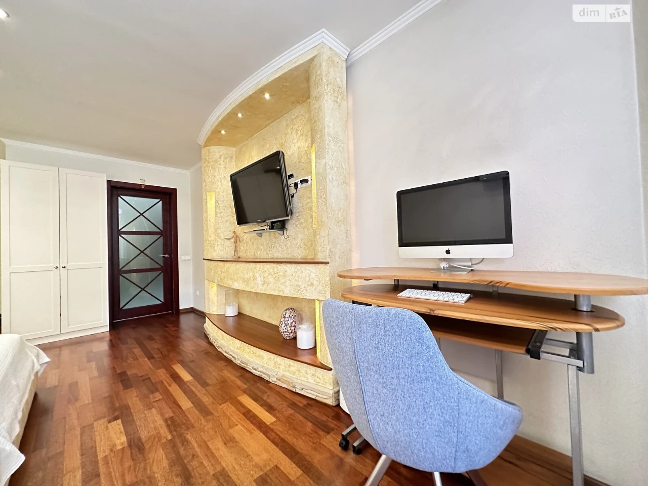 Long-Term Rental Apartment, Darnitsky District