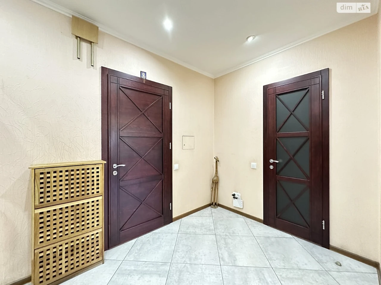 Long-Term Rental Apartment, Darnitsky District