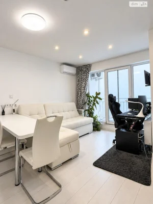 Long-Term Rental Apartment Montastnik