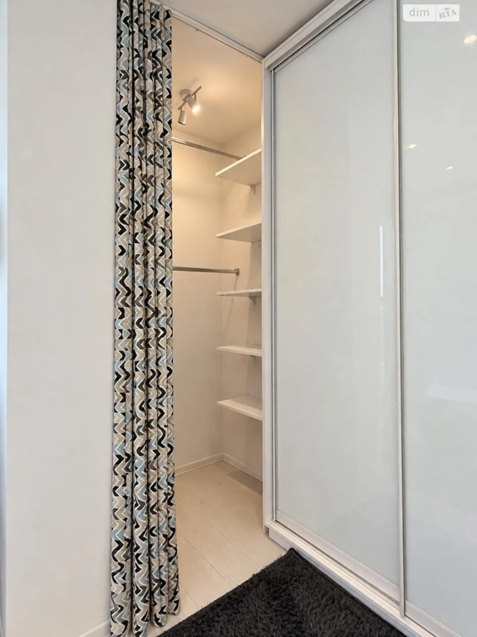 Long-Term Rental Apartment Montastnik