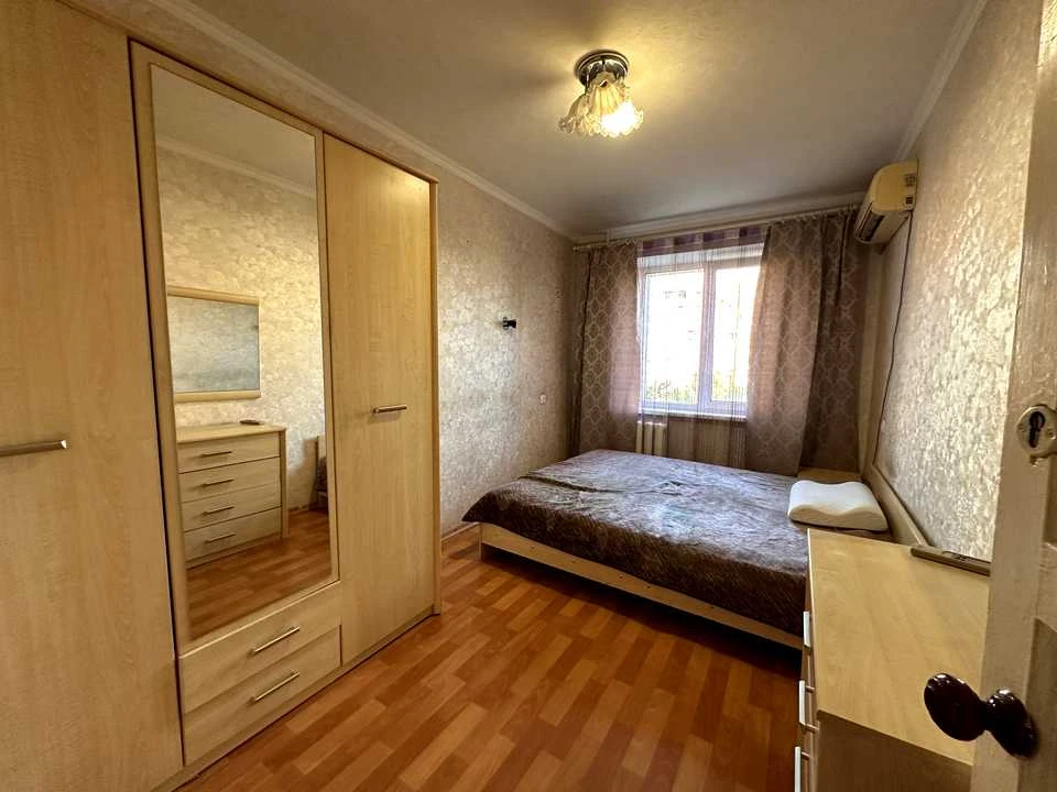 Apartment. Дніpro, Slobodzhansky prospekt