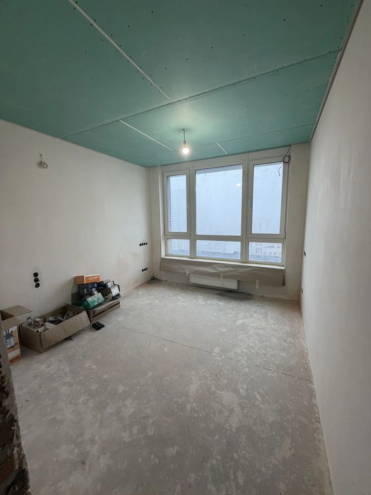 Kyiv Sale of 2-3 room apartment in excellent condition. Metro Holosiiv