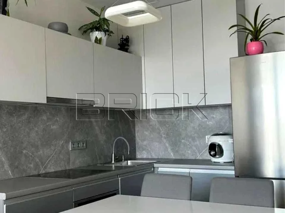 Apartment. Naberezhno-Rybal's Street