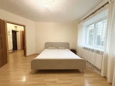 Без комісії, бульвар Лесі Українки, 3, 2кім, 54 м.кв, цегла, газ,