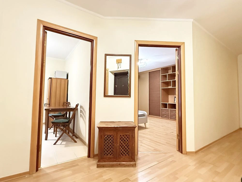 Без комісії, бульвар Лесі Українки, 3, 2кім, 54 м.кв, цегла, газ,
