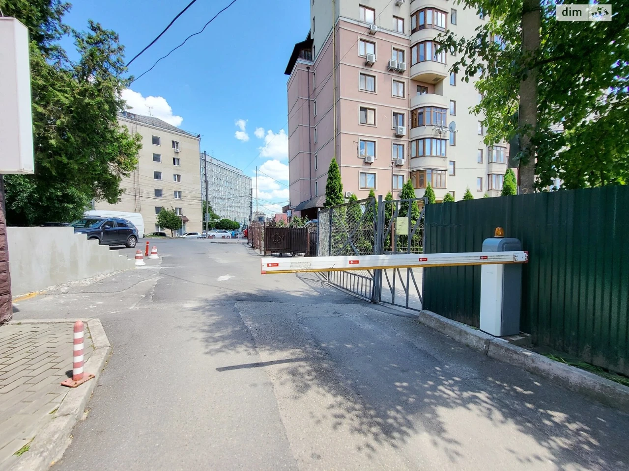 Продажа Отдельно стоящий гараж Центр