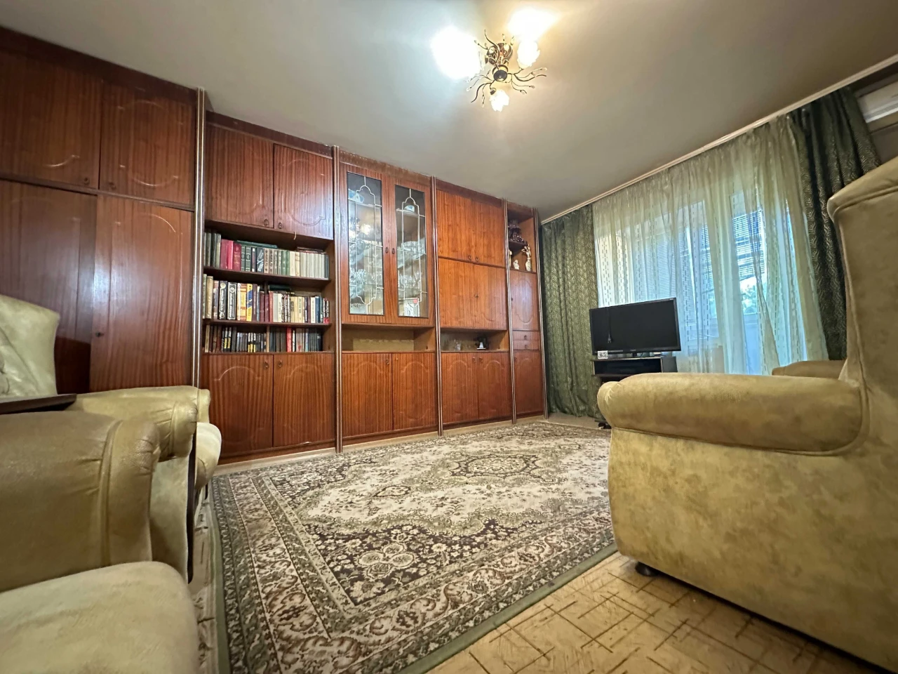 For sale: 1 room apartment, Central Airport/Cheremshki street