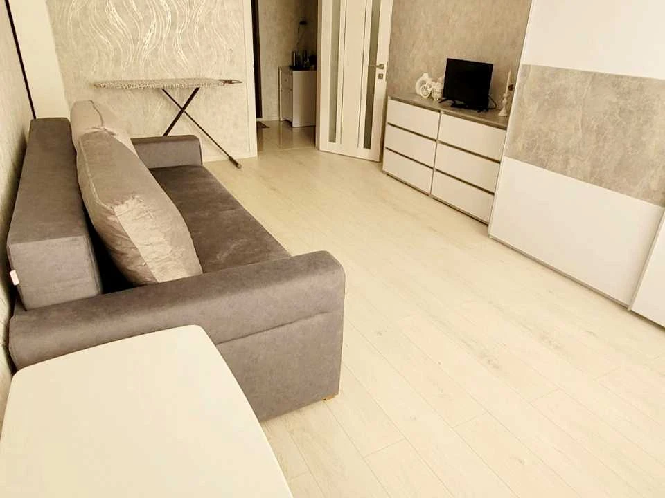 Apartment. Dragomannova Street, Kyiv