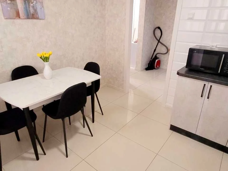 Apartment. Dragomannova Street, Kyiv
