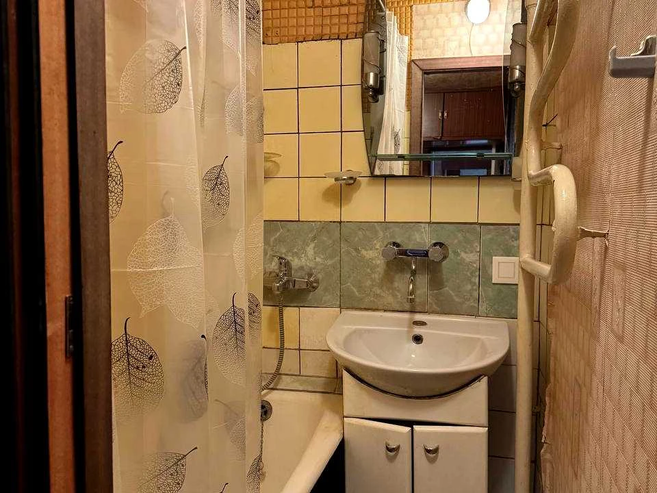 Apartment. Borchahivska St, Kyiv.