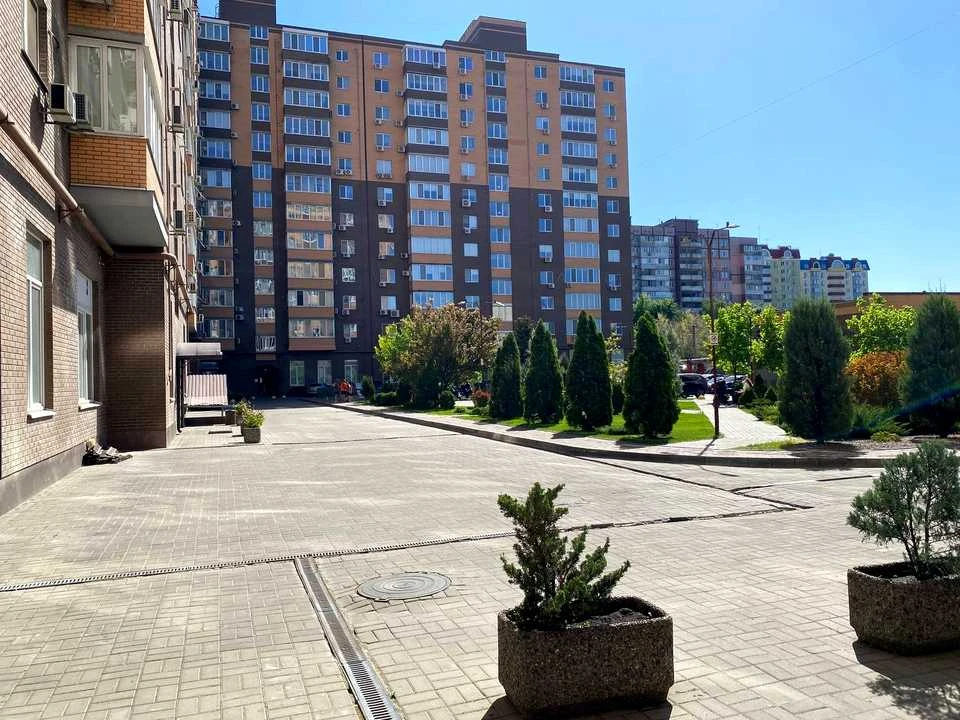 Apartment. Dnipro, Naberezhna Peremohy st.