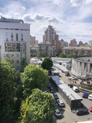 4-room apartment for sale in Pechersk, with parking and generator
