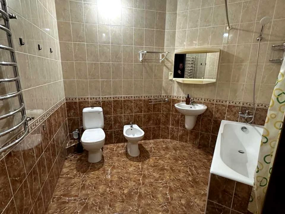 Квартира. Київ, вулиця Панаса Мирного