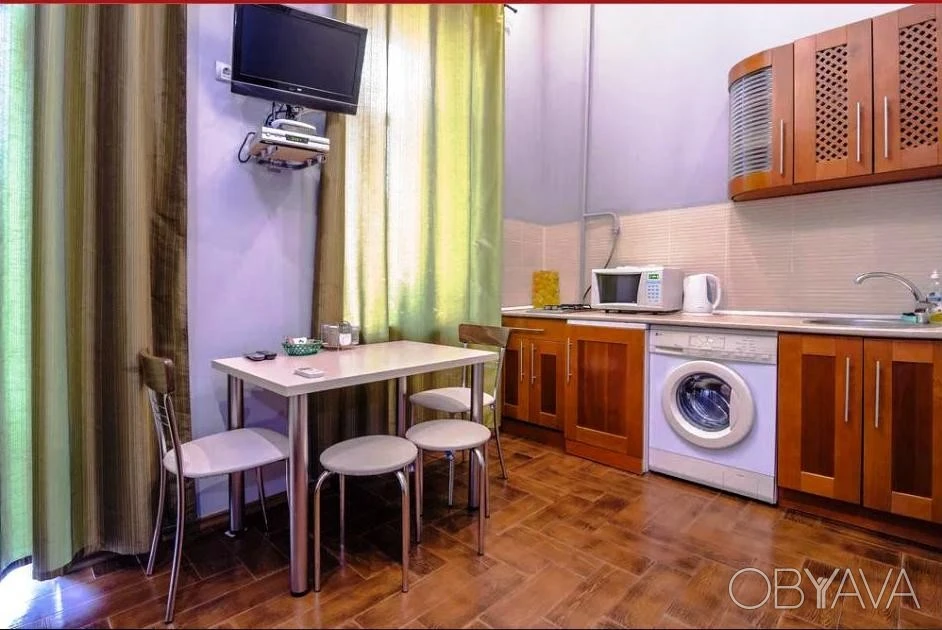 1 room apartment, on Saksaганського Street. Center, Olympic Palace, Kyiv.